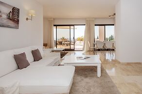 Infocom Apartment Golden Mile Coto Real