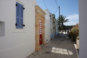 The Red Door in Koskinou