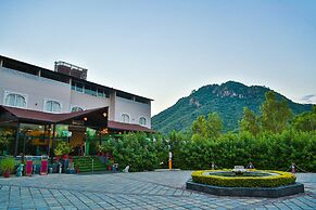 Bamboo Saa Resort & Spa - Udaipur