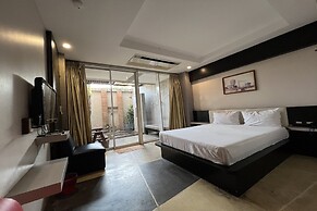Eurna Resort