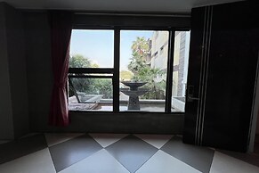 Eurna Resort