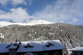 Chalet Alaska
