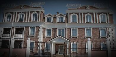 8 Avenue