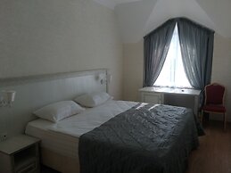 8 Avenue