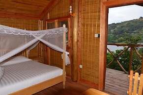 Lake Bunyonyi Eco Resort