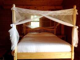 Lake Bunyonyi Eco Resort
