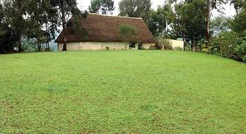 Lake Bunyonyi Eco Resort