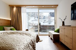 EVA Apartments