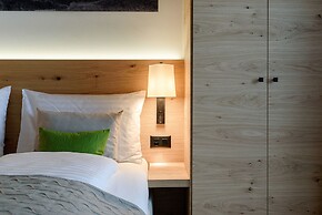 EVA Apartments