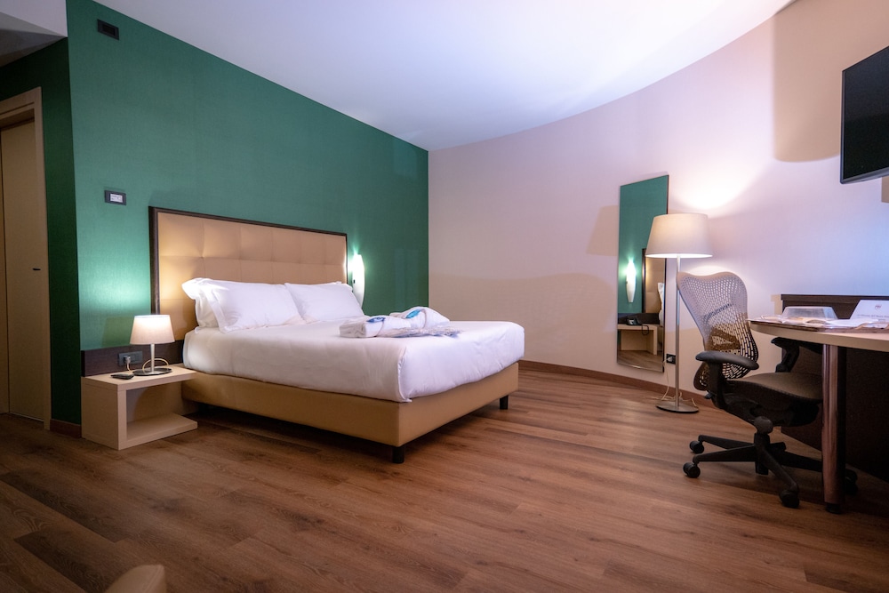 UNA HOTELS MH Matera
