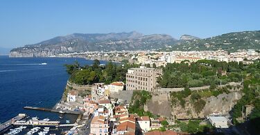 Yacht Suite Sorrento