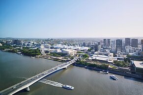 W Brisbane