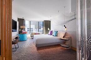 W Brisbane