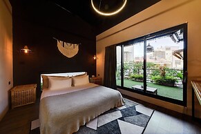28 The Loft