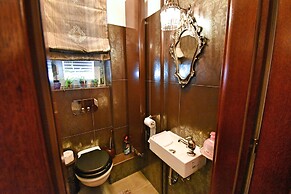 President Suite Apartment