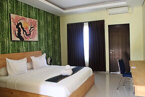 Exotic Komodo Hotel
