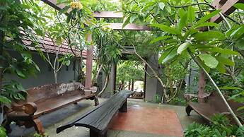 Exotic Komodo Hotel