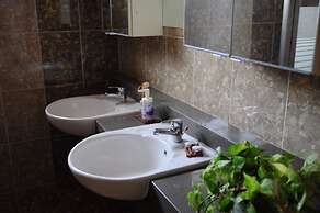 Grayhaus Guest House