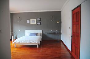 Grayhaus Guest House
