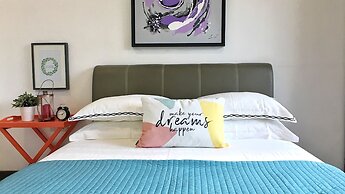 Vibrant Studio at Damansara Perdana
