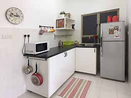 Vibrant Studio at Damansara Perdana