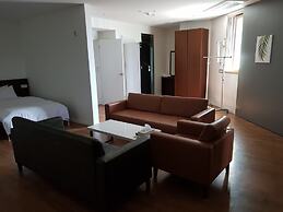 Golden River Hotel