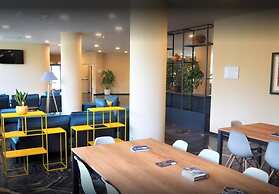 Ark Hotel