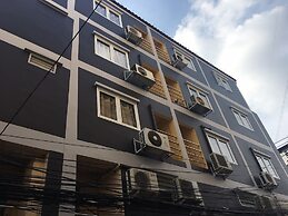 The Corner Ratchada