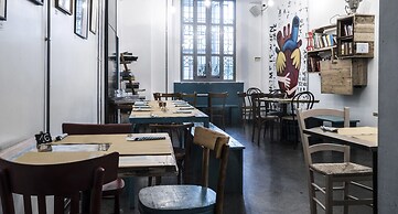 Madama Hostel & Bistrot