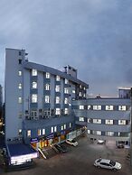 Sri Aarvee Hotels