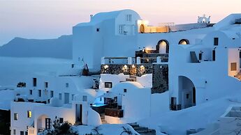 Aqua & Terra Traditional Cave Houses