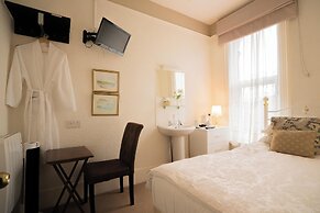 Maison Dieu Guest House