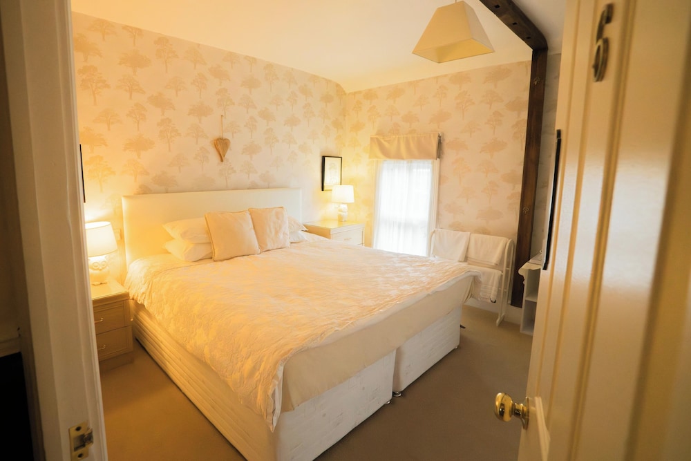 Maison Dieu Guest House
