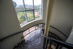 Sir Jose Hotel