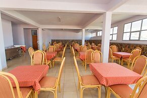 Cenetra Hotel