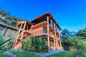 Hakuna Matata Lodge