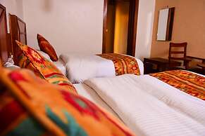 Mara Sun Lodge