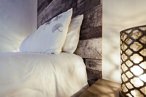 NB Urban Luxury Suites
