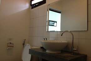 Sairee Sairee Guesthouse