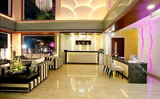 Hotel Moonlit Regency