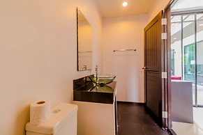 Tropical Pool Villas near Phuket Zoo