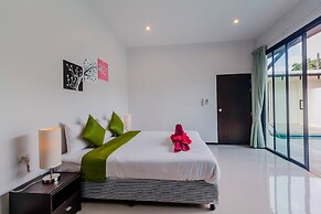 Tropical Pool Villas near Phuket Zoo