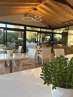 Ampoulos Rooms & Apartments