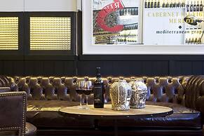 Hotel Praktik Vinoteca