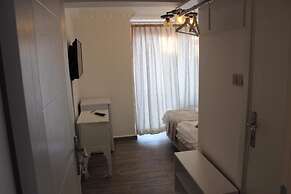 Silenos Boutique Hotel
