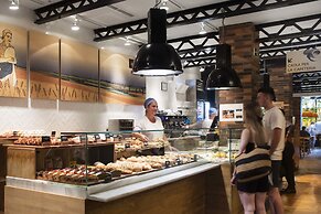 Hotel Praktik Bakery