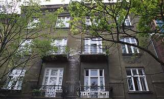 2 Nights Apartments