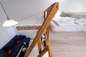 2 Nights Apartments