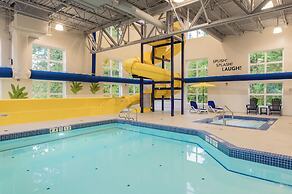 Microtel Inn & Suites by Wyndham Oyster Bay