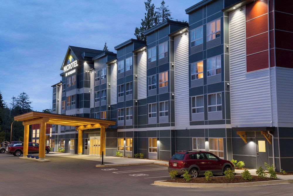 Microtel Inn & Suites by Wyndham Oyster Bay